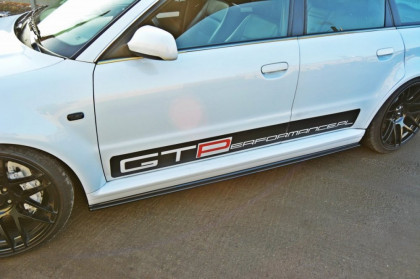 Prahové lišty Audi RS4 B5 99-01 carbon look