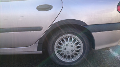 Plastové lemy blatníků Renault Laguna I liftback (1994-2001) 4ks