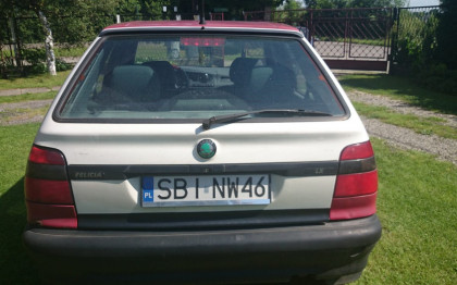 Plastová lišta zadních dveří spodní Škoda Felicia 91-04