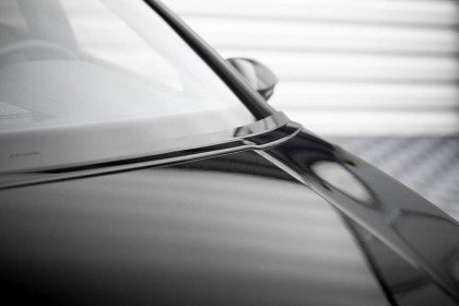 Prodloužení kapoty Volkswagen Golf Mk8 černý lesklý plast
