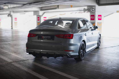 Spoiler zadního nárazníku Street pro Audi S3 Sedan 8V černo červený