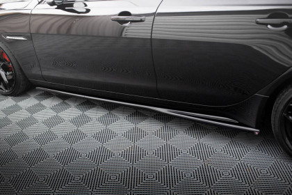 Prahové lišty Jaguar XE X760 Facelift černý lesklý plast