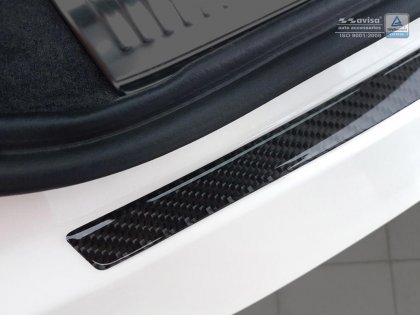 Karbonová ochranná lišta zadního nárazníku Audi Q3 černý karbon 2011-2015