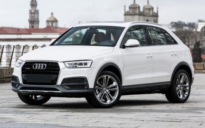 Karbonová ochranná lišta zadního nárazníku Audi Q3 červený karbon 2011-2015