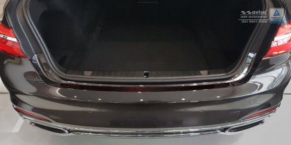 Ochranná lišta zadního nárazníku  BMW 7 G11/G12 15- Carbon (červeno/černý)