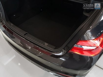 Ochranná lišta zadního nárazníku  BMW 7 G11/G12 15- Carbon (červeno/černý)