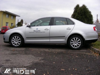 Ochranné lišty dveří - VW Jetta 06-