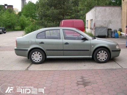 Ochranné lišty dveří - Škoda Octavia I 96-
