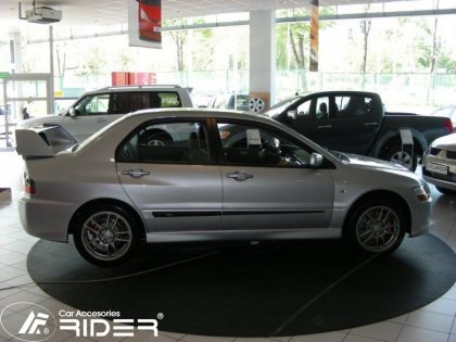 Ochranné lišty dveří - Mitsubishi Lancer Evo IX/9 05-