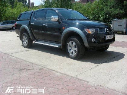 Ochranné lišty dveří - Mitsubishi L200 06-