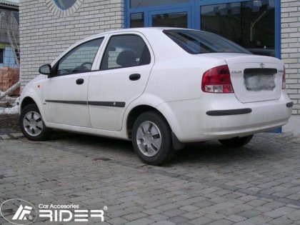 Ochranné lišty dveří - Chevrolet Aveo sed. 04-