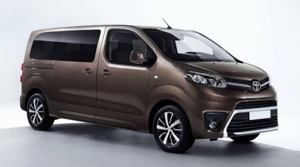 Nerezová ochranná lišta zadního nárazníku Toyota Proace Verso II 16- grafitová