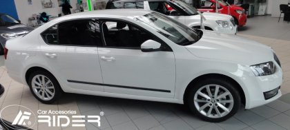 Ochranné lišty dveří - Škoda Octavia II liftback 12- 3dv.