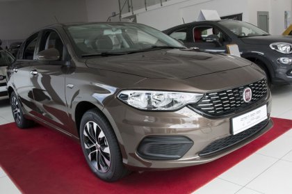 Nerezová ochranná lišta zadního nárazníku Fiat Tipo sedan 16- 