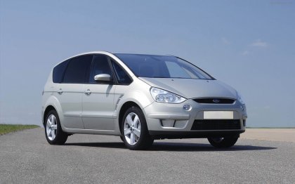 Nerezová ochranná lišta zadního nárazníku Ford S-MAX 06-14