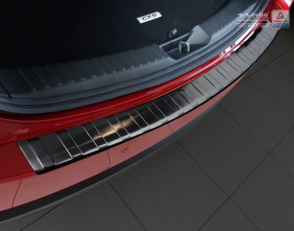 Nerezová ochranná lišta zadního nárazníku Mazda CX-5 II 17- grafitová
