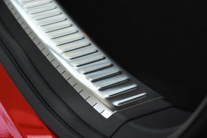 Nerezová ochranná lišta zadního nárazníku Mazda 3 Hatchback 13-