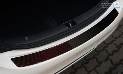Nerezová ochranná lišta zadního nárazníku Mercedes-Benz C W205 14-16 karbonová červená