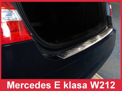 Nerezová ochranná lišta zadního nárazníku Mercedes-Benz E W212 09-13