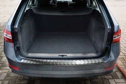 Nerezová ochranná lišta zadního nárazníku Škoda Superb III kombi 15- chromová