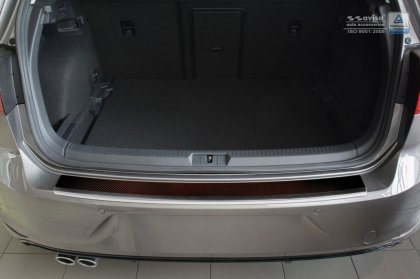 Nerezová ochranná lišta zadního nárazníku VW Golf VII 12- lesklá s červeným karbonem