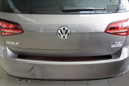 Nerezová ochranná lišta zadního nárazníku VW Golf VII 12- lesklá s červeným karbonem