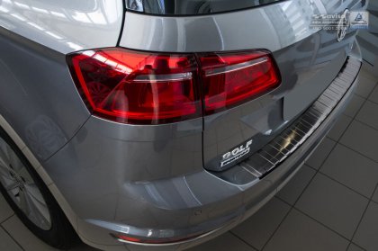 Nerezová ochranná lišta zadního nárazníku VW Golf Sportsvan 14- grafitová