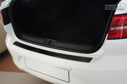 Ochranná lišta zadního nárazníku VW Passat B8 sedan 14- karbonová