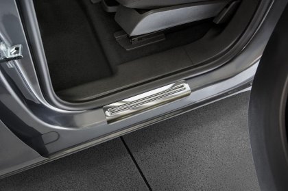 Prahové ochranné nerezové lišty Avisa Opel Meriva B  2010- Exclusive