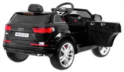 Audi Q7 2.4G New Black