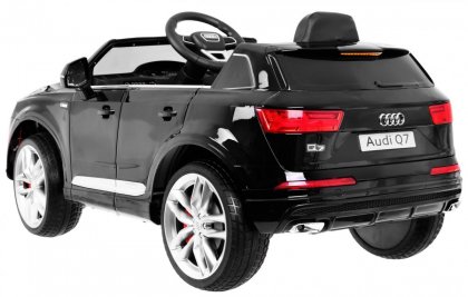Audi Q7 2.4G New Black