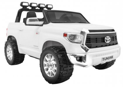 Toyota Tundra XXl White