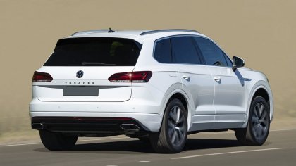 Nerezová ochranná lišta VW Touareg 3 