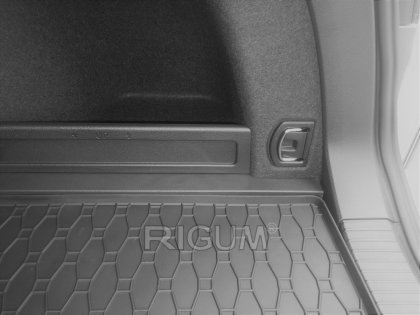 Gumová vana do kufru - VW Passat Variant 2014- Horní poloha (s vyobrazením vozu)