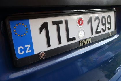 Podložka pod SPZ 3D BMW