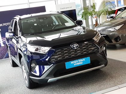 Prahové ochranné nerezové lišty Avisa Toyota Rav4 5 2018- Exclusive