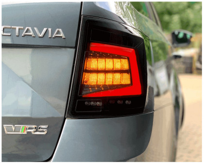 Zadní světla LED, s dynamickým blinkrem Škoda Octavia 3 III 5E Combi 12-19  černá/kouřová - original-žarovky
