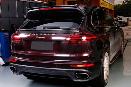 Spoiler střešní,křídlo pro Porsche Cayenne II (2015-2017) Carbon