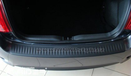 Nášlap kufru černý - Toyota Auris 10-