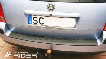 Nášlap kufru černý - VW Passat Combi B5