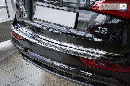 Nerezová ochranná lišta zadního nárazníku Audi Q5 žebrovaná lesklá 2008-2016