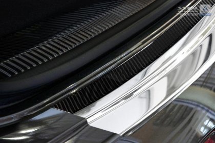 Nerezová ochranná lišta zadního nárazníku Audi Q7 II s karbonem 2015-