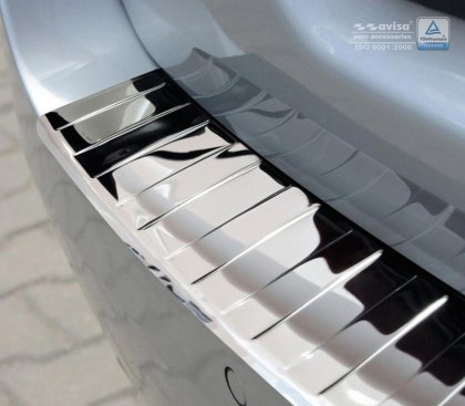 Nerezová ochranná lišta zadního nárazníku BMW 5 F11 TOURING žebrovaná lesklá 2010-2017