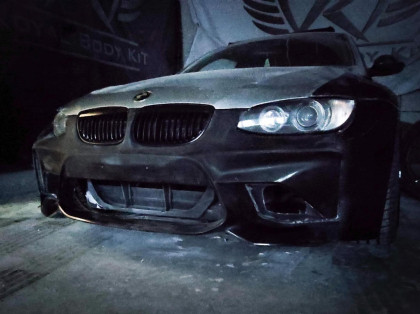 Royal Body Kit Zderzak przód BMW E92