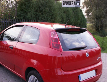 Spoiler-křídlo střešní TFB FIAT Grande Punto