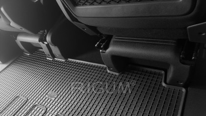 Gumové koberce 5míst RIGUM - Peugeot Expert / Traveller 2.řada 16-
