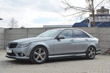 Prahové lišty Mercedes C-Class W204 AMG-Line 07-10 černý lesklý plast