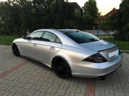 Prahové lišty Mercedes C219 04-10 černý lesklý plast