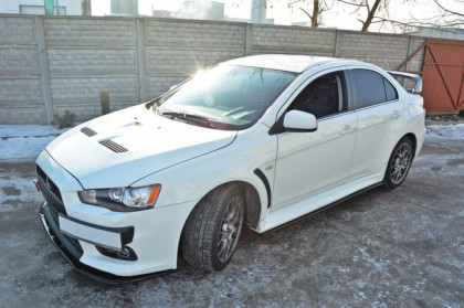 Prahové lišty Mitsubishi Lancer Evo X 07-15 černý lesklý plast