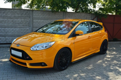 Spojler pod nárazník lipa Ford Focus MK3 ST (Cupra) Před faceliftem černý lesklý plast